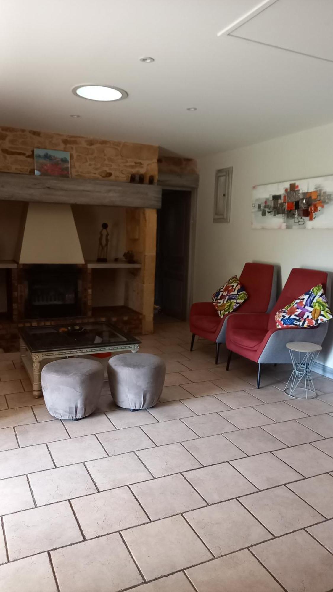 Jolie Maison A La Campagne A Hébergement de vacances *