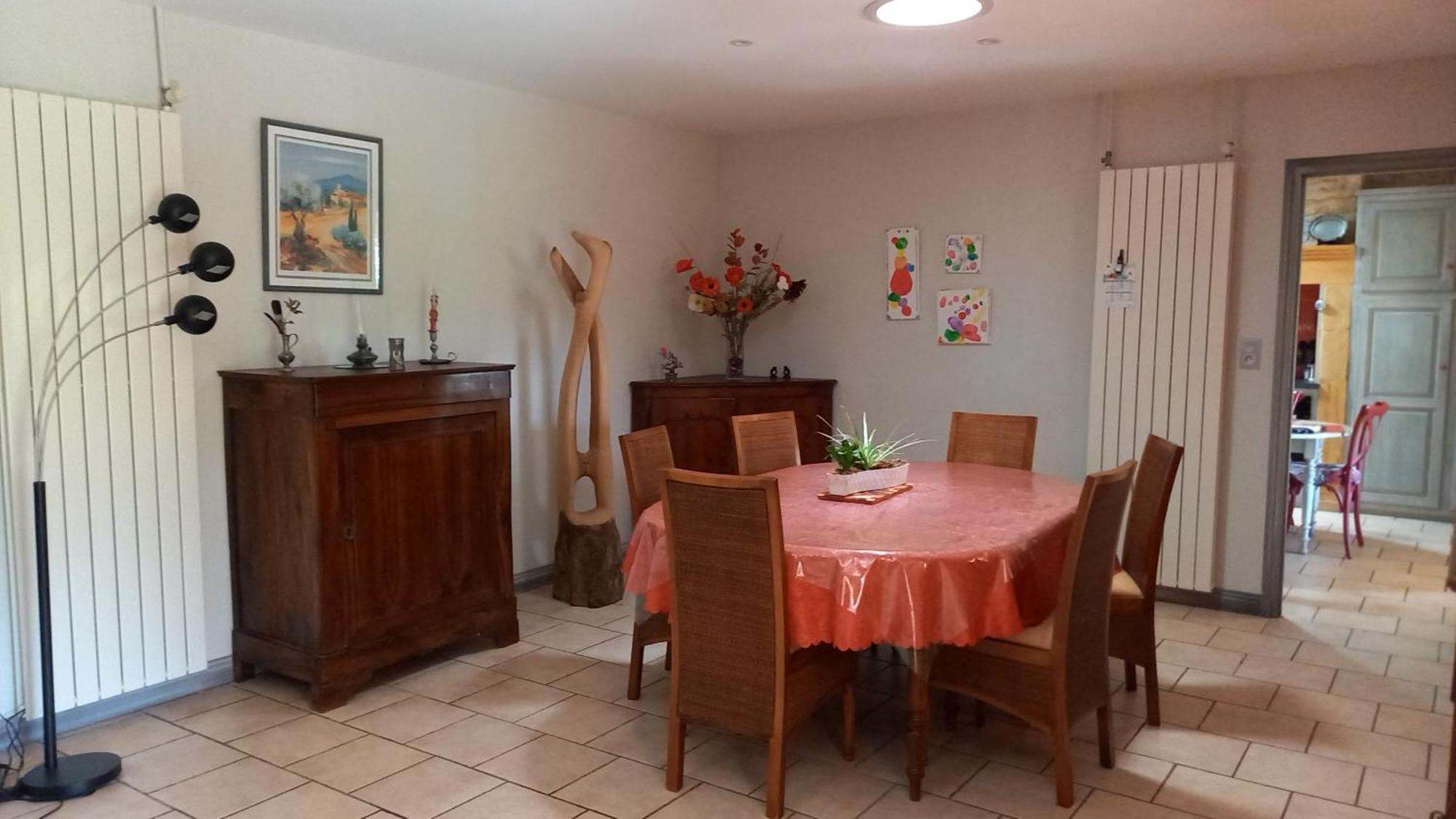 Jolie Maison A La Campagne A Hébergement de vacances