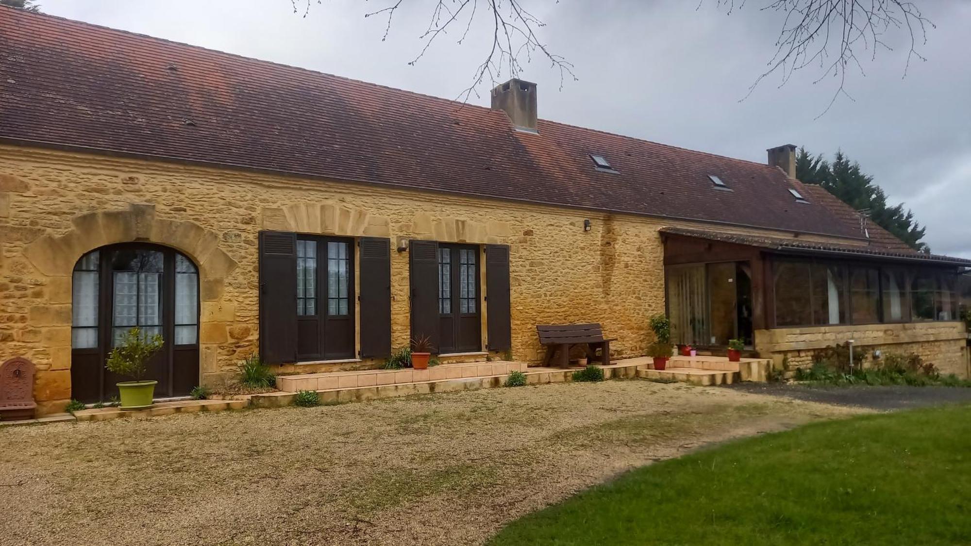 Jolie Maison A La Campagne A *